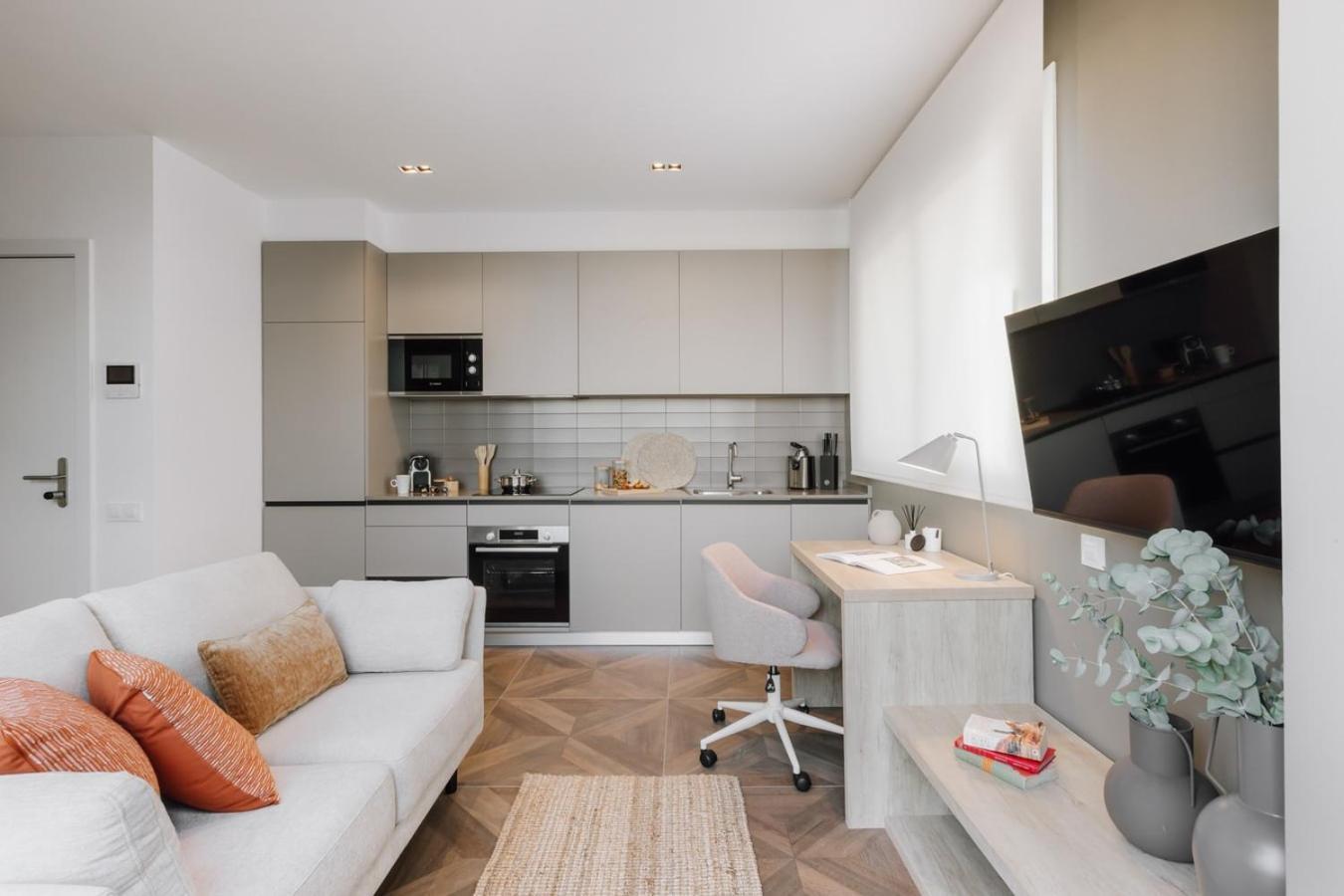 Casa Plaza Apartment Barcelona